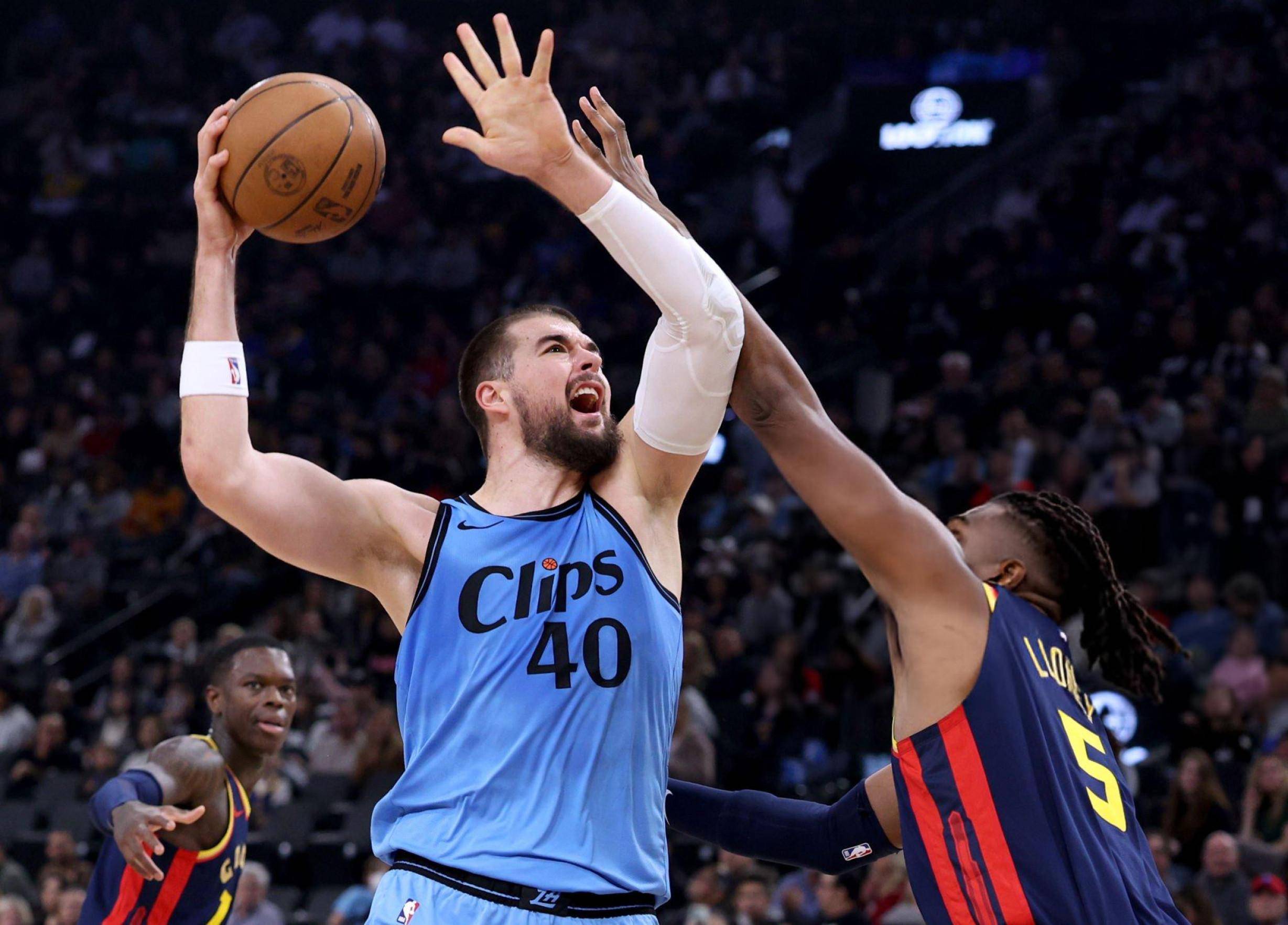 赛地聚焦：NBA季后赛关键时刻热度飙升，达拉斯独行侠造点机会，信心回归，训练强度明显提升的简单介绍-米兰娱乐网站