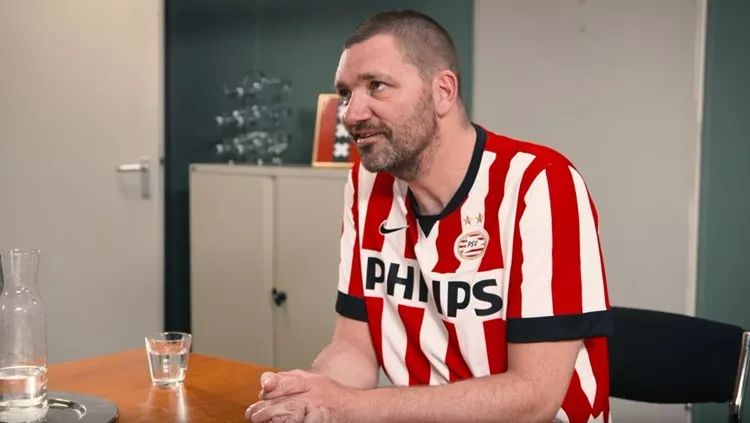 埃因霍温内部会议纪要流出——窗口期回应争议;足总杯使命明确;高层口径保持一致(埃因霍温转会)-米兰体育